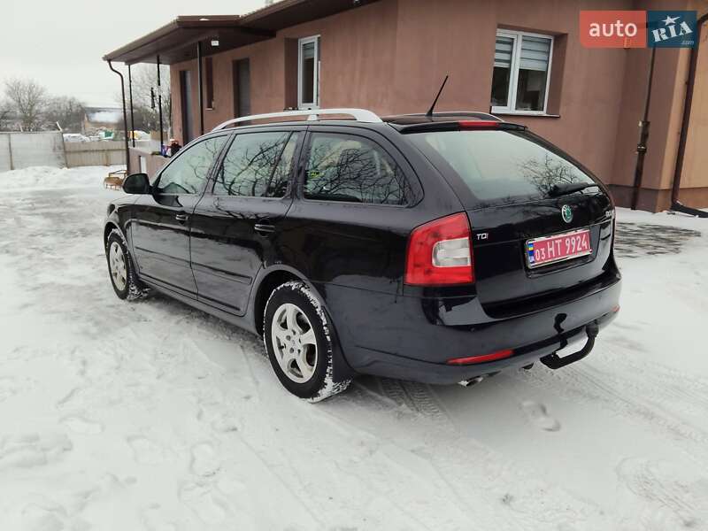 Универсал Skoda Octavia 2012 в Ровно