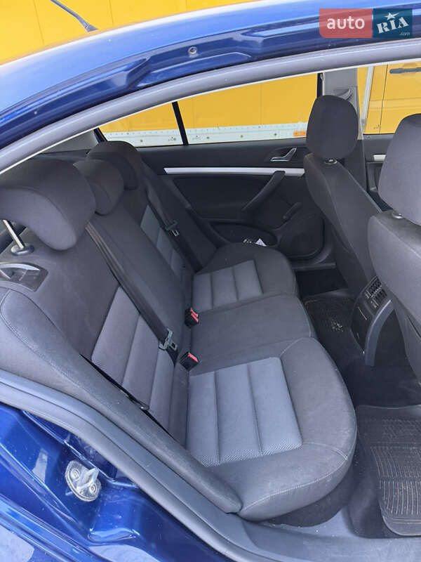 Лифтбек Skoda Octavia 2008 в Умани