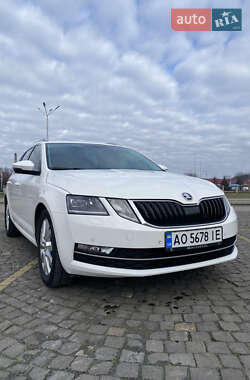 Универсал Skoda Octavia 2019 в Мукачево