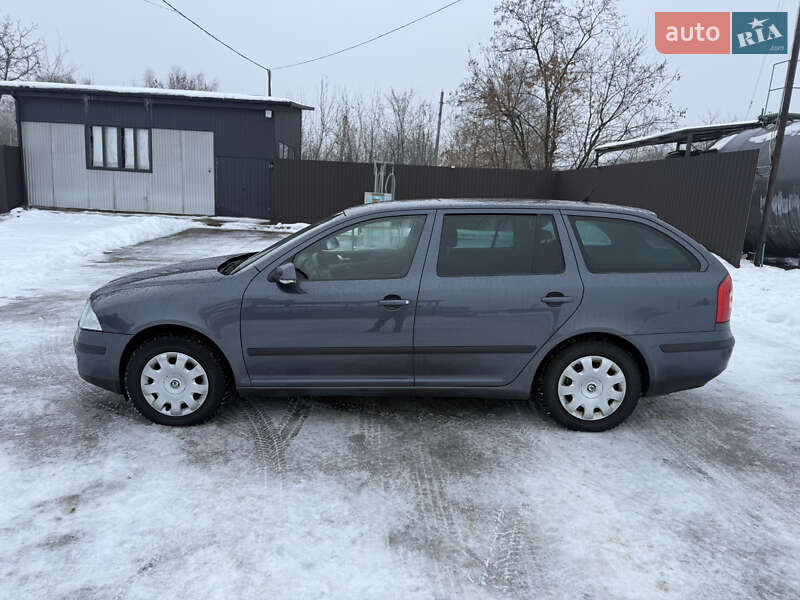 Универсал Skoda Octavia 2006 в Нововолынске