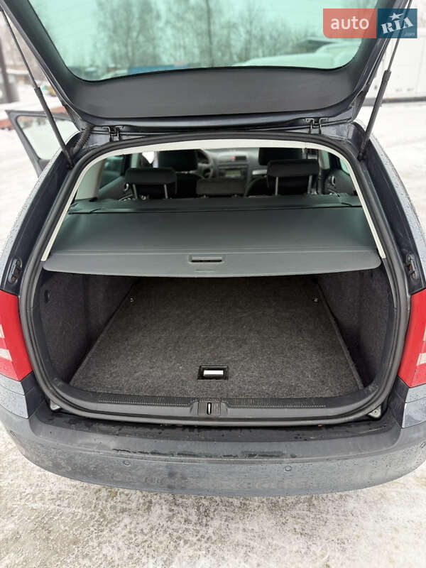 Универсал Skoda Octavia 2006 в Нововолынске