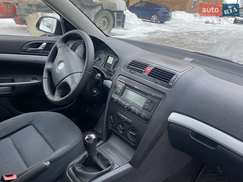 Лифтбек Skoda Octavia 2006 в Вознесенске фото 8 Лифтбек Skoda Octavia 2006 в Вознесенске