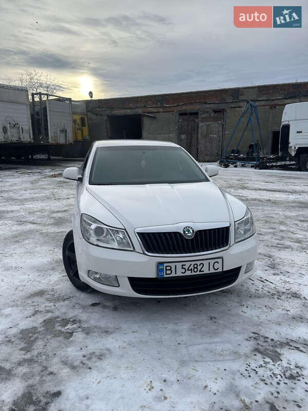 Лифтбек Skoda Octavia 2011 в Полтаве фото 3 Лифтбек Skoda Octavia 2011 в Полтаве