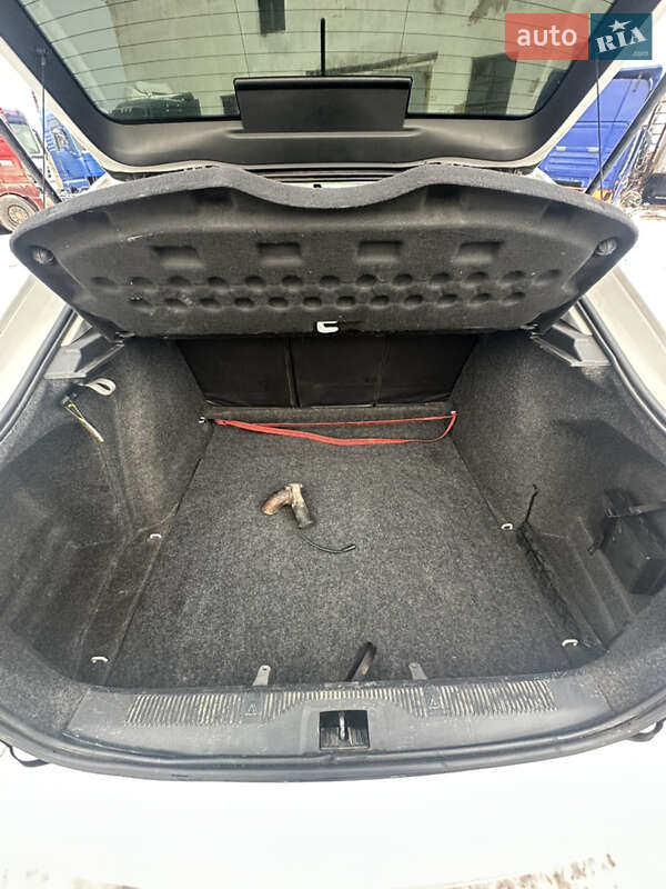 Лифтбек Skoda Octavia 2011 в Полтаве фото 9 Лифтбек Skoda Octavia 2011 в Полтаве