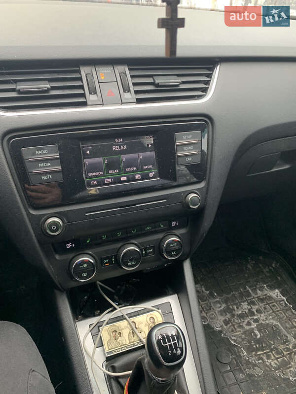 Универсал Skoda Octavia 2015 в Киеве фото 12 Универсал Skoda Octavia 2015 в Киеве