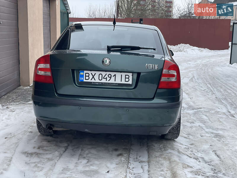 Лифтбек Skoda Octavia 2006 в Староконстантинове