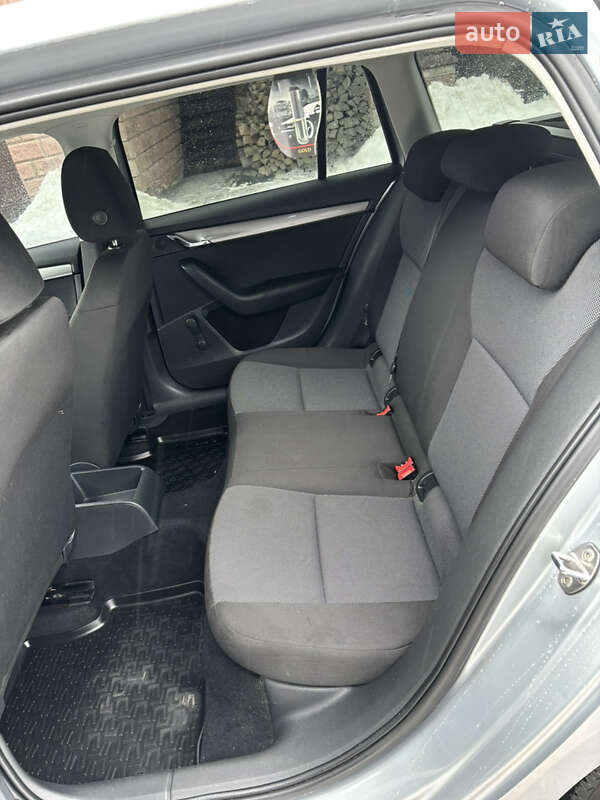 Универсал Skoda Octavia 2014 в Тернополе фото 10 Универсал Skoda Octavia 2014 в Тернополе