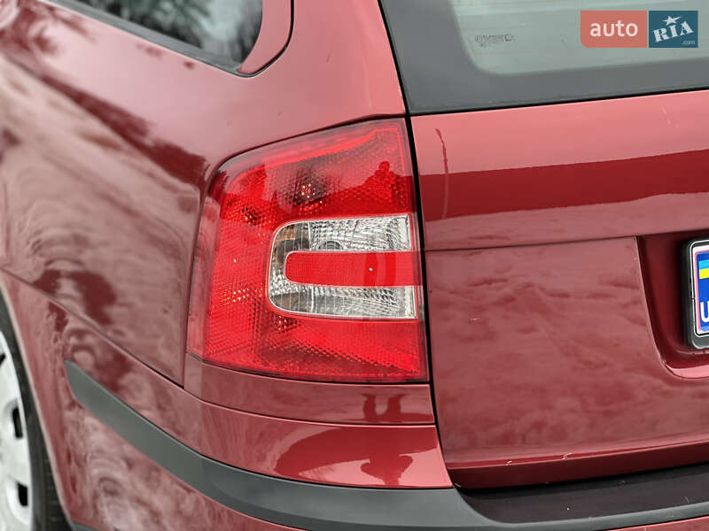 Универсал Skoda Octavia 2006 в Самборе