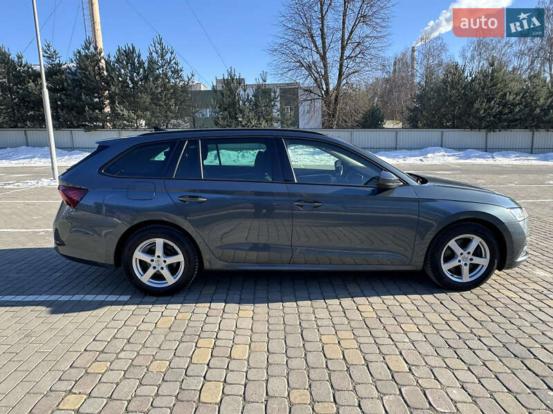 Универсал Skoda Octavia 2021 в Луцке