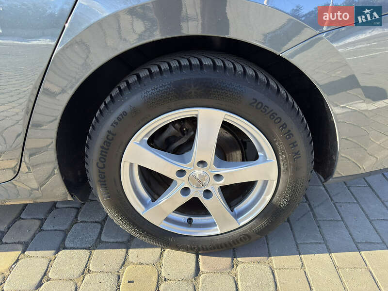 Универсал Skoda Octavia 2021 в Луцке