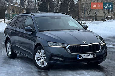 Универсал Skoda Octavia 2021 в Дрогобыче