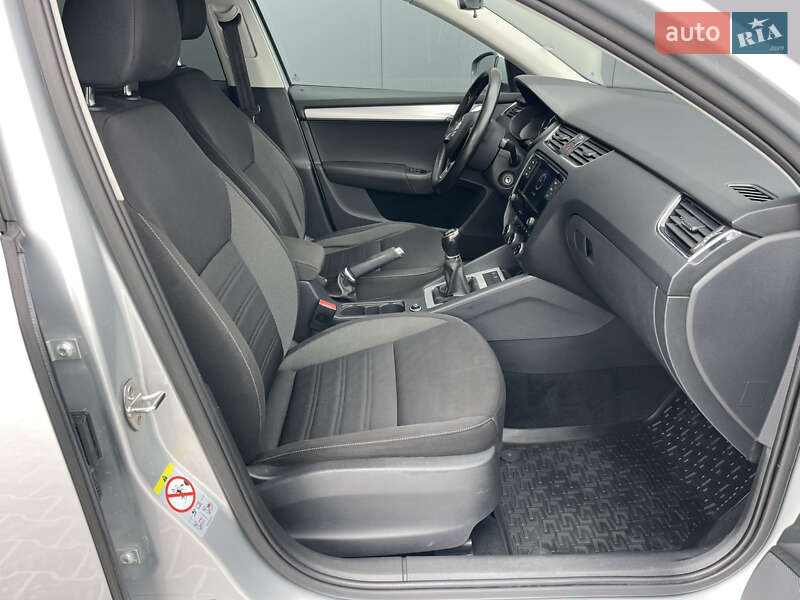 Универсал Skoda Octavia 2017 в Луцке