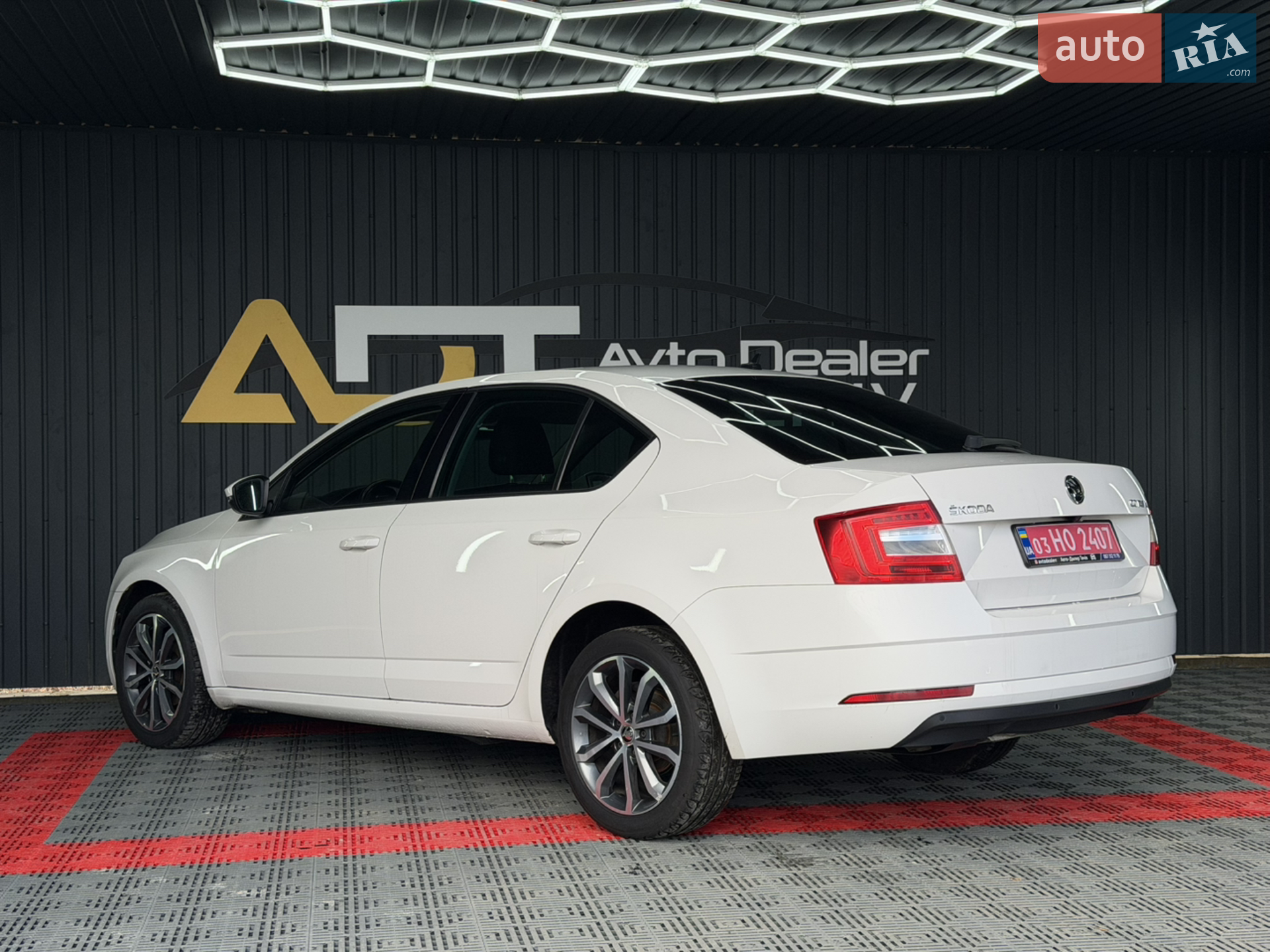 2019 Skoda Octavia - мініатюра 36