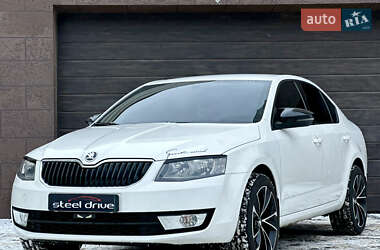 Лифтбек Skoda Octavia 2016 в Николаеве