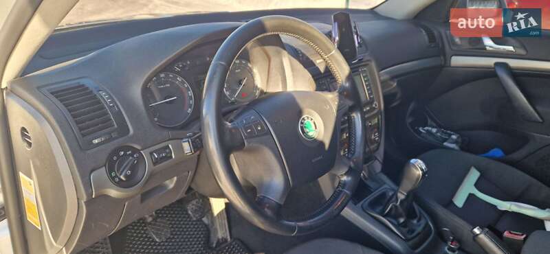 Универсал Skoda Octavia 2006 в Софиевской Борщаговке