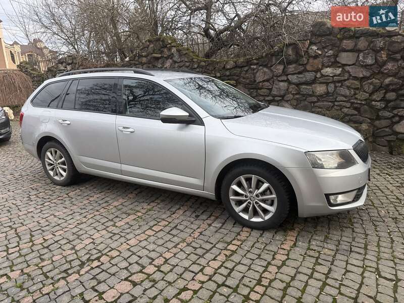 Універсал Skoda Octavia 2016 в Хусті