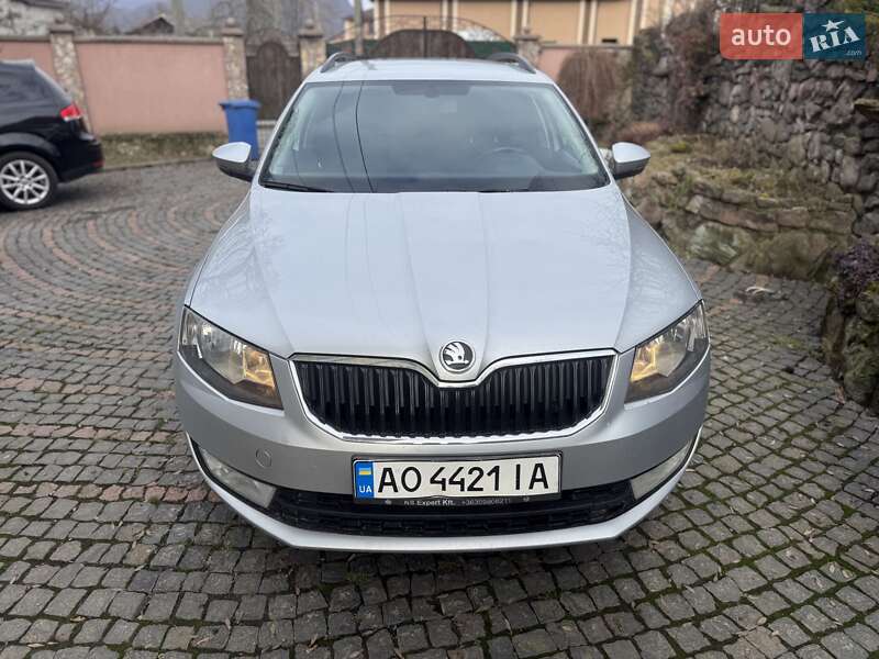 Універсал Skoda Octavia 2016 в Хусті
