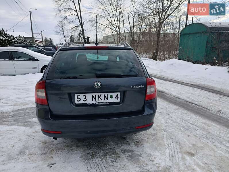 Универсал Skoda Octavia 2010 в Стрые