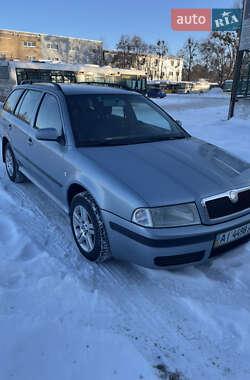 Універсал Skoda Octavia 2006 в Бучі