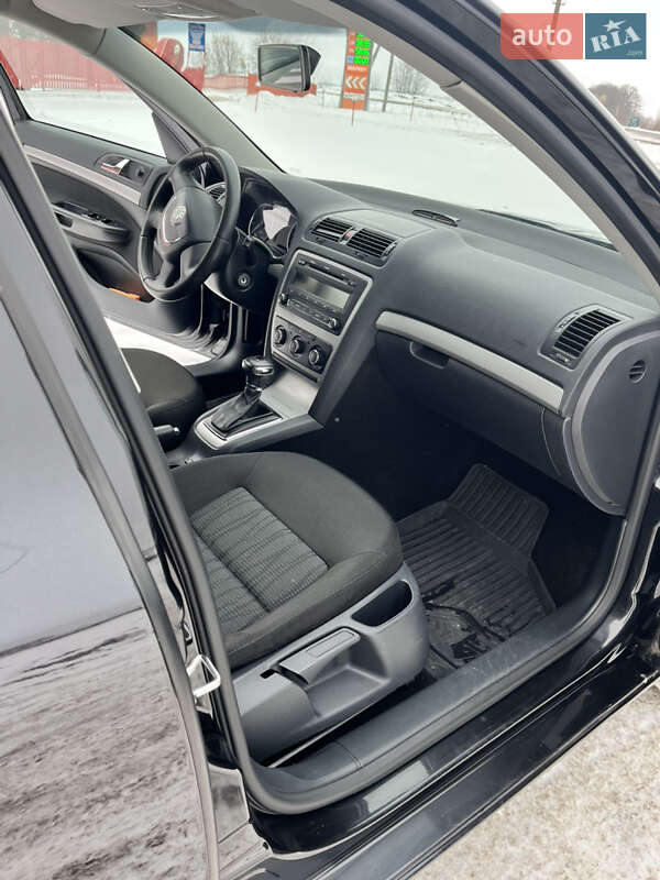 Лифтбек Skoda Octavia 2012 в Любаре