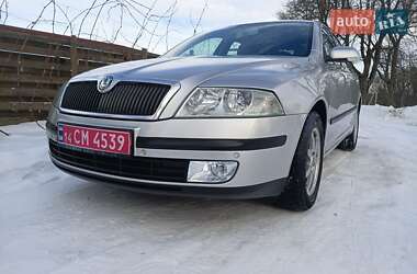 Лифтбек Skoda Octavia 2007 в Львове