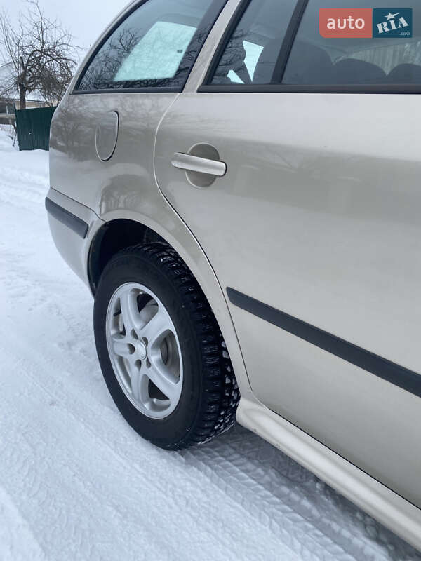 Універсал Skoda Octavia 2004 в Погребище