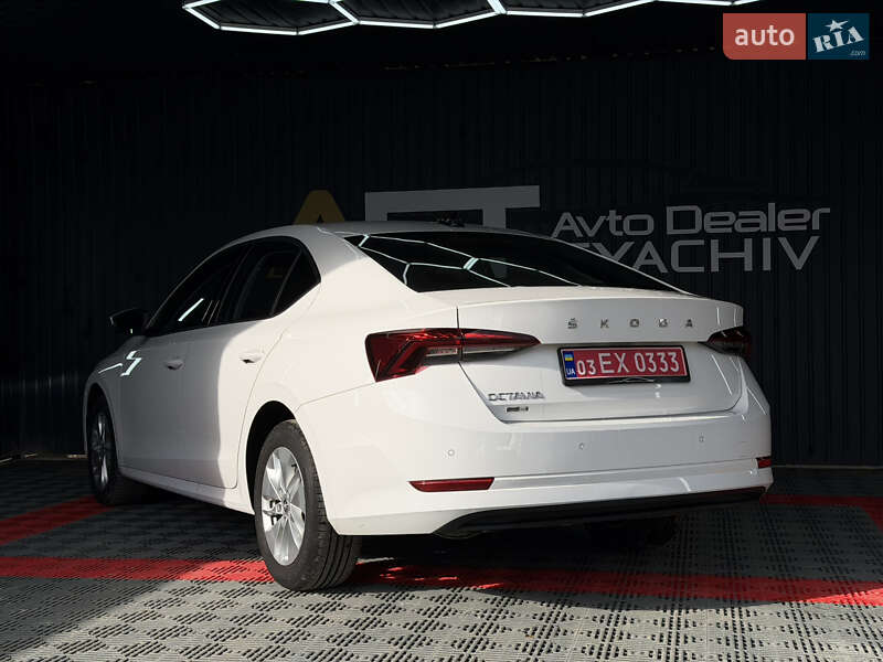 Лифтбек Skoda Octavia 2022 в Тячеве