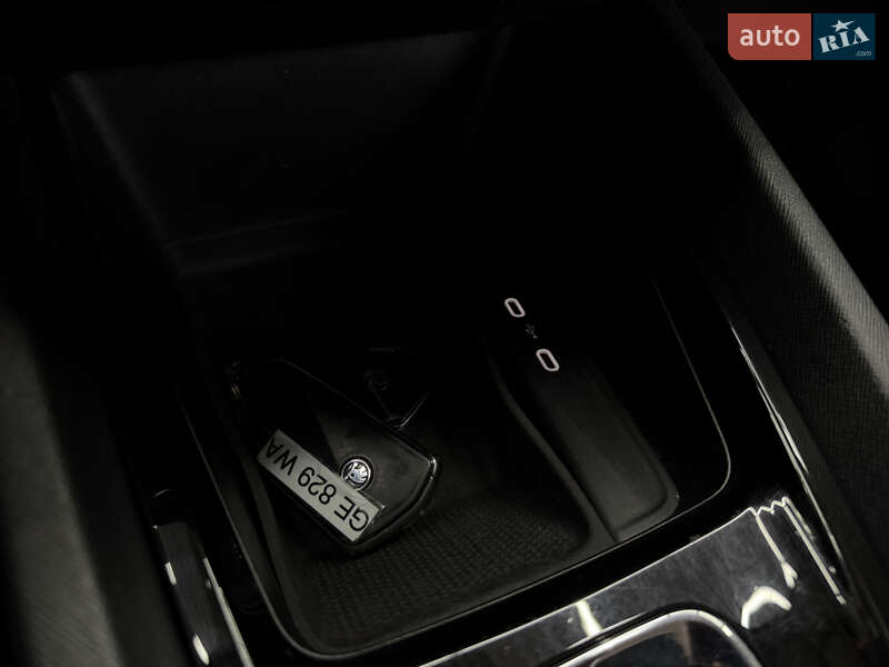 Лифтбек Skoda Octavia 2022 в Тячеве