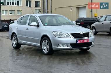 Лифтбек Skoda Octavia 2009 в Луцке