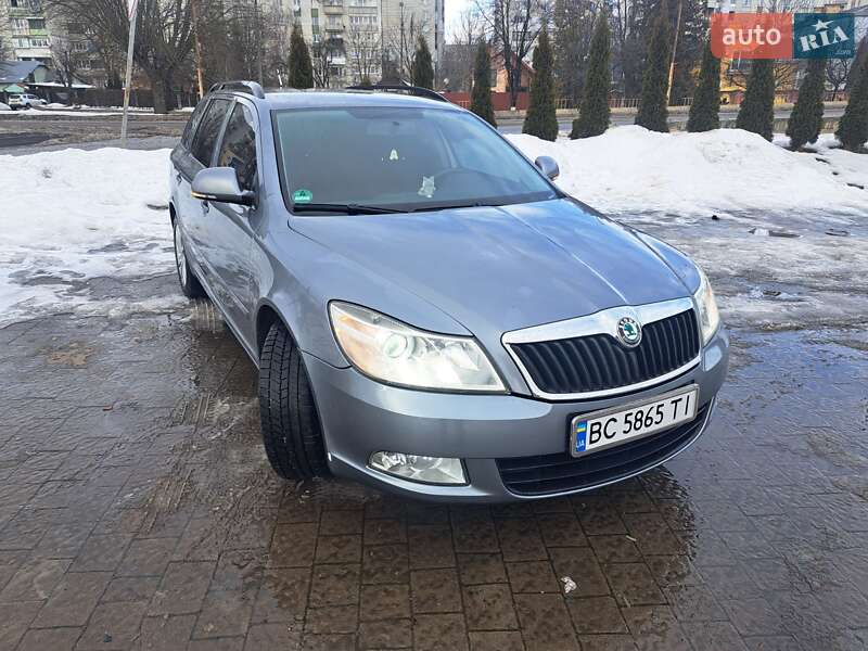 Универсал Skoda Octavia 2011 в Дрогобыче
