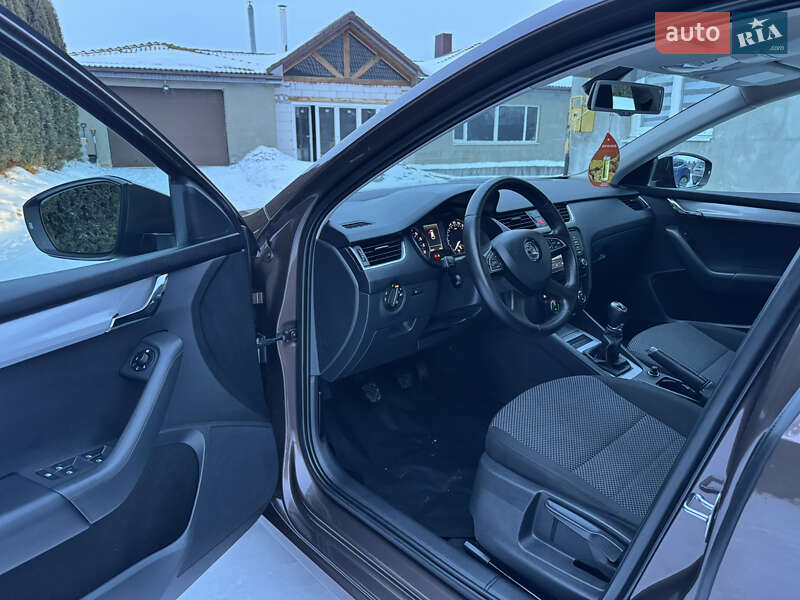 Универсал Skoda Octavia 2014 в Луцке фото 14 Универсал Skoda Octavia 2014 в Луцке