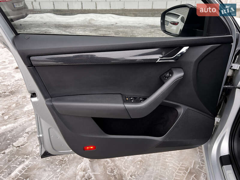 Универсал Skoda Octavia 2015 в Тростянце