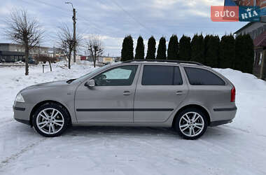 Універсал Skoda Octavia 2008 в Луцьку