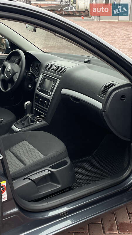 Универсал Skoda Octavia 2010 в Ровно фото 16 Универсал Skoda Octavia 2010 в Ровно