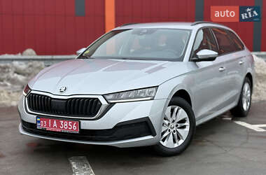 Универсал Skoda Octavia 2022 в Киеве