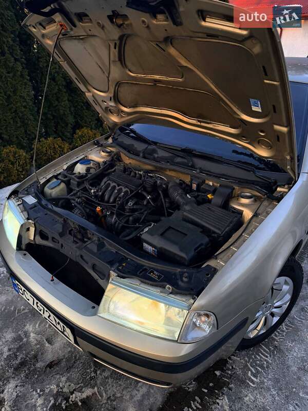 Универсал Skoda Octavia 2005 в Городке