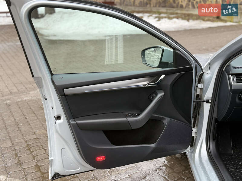 Универсал Skoda Octavia 2019 в Львове