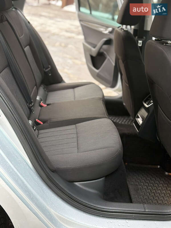 Универсал Skoda Octavia 2019 в Львове