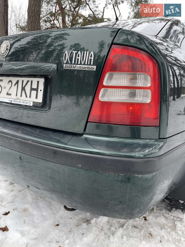 Лифтбек Skoda Octavia 2001 в Бабинцам
