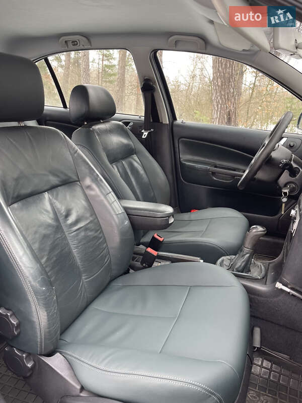 Лифтбек Skoda Octavia 2001 в Бабинцам