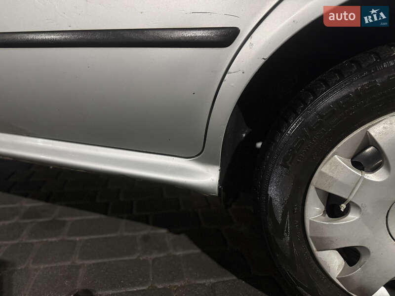 Лифтбек Skoda Octavia 2005 в Мукачево