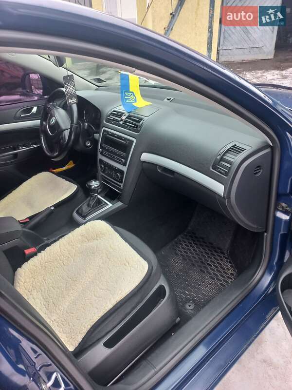 Лифтбек Skoda Octavia 2010 в Горохове фото 7 Лифтбек Skoda Octavia 2010 в Горохове