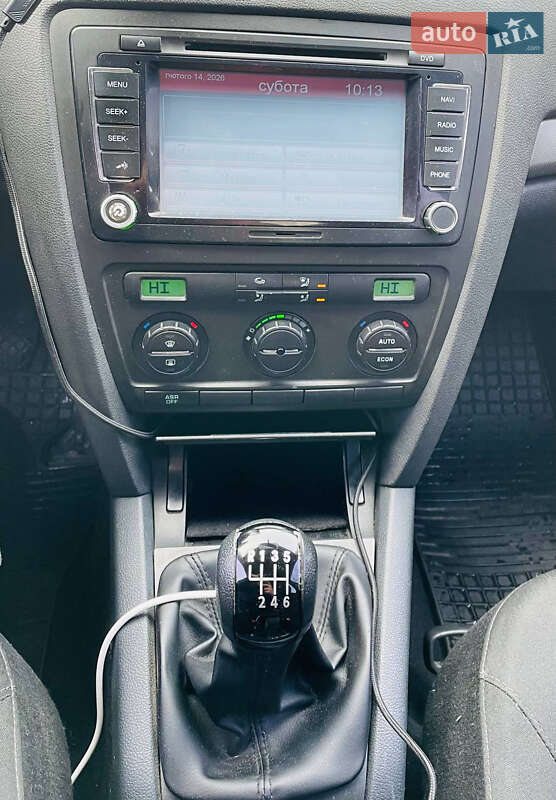 Лифтбек Skoda Octavia 2006 в Черновцах