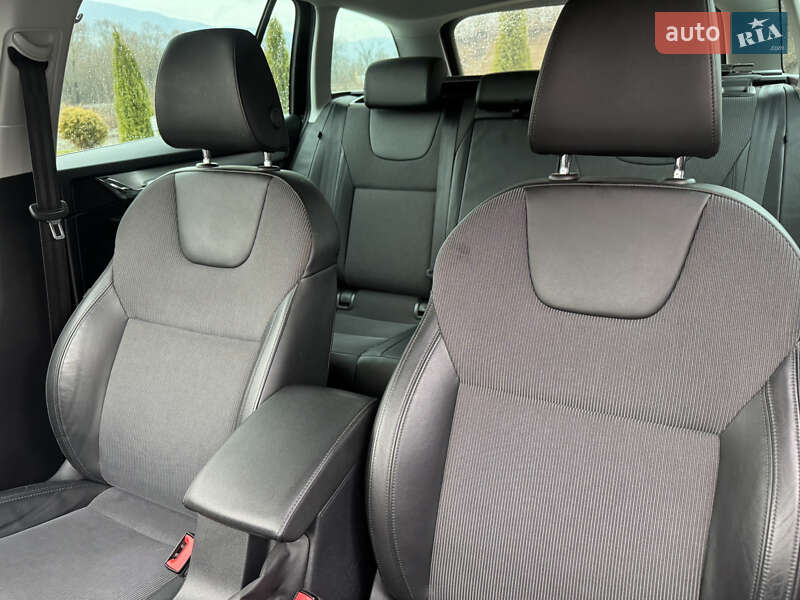 Универсал Skoda Octavia 2019 в Сваляве фото 12 Универсал Skoda Octavia 2019 в Сваляве