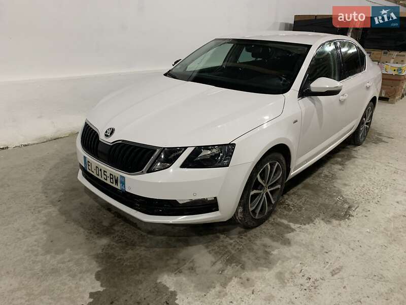 Лифтбек Skoda Octavia 2017 в Львове фото Лифтбек Skoda Octavia 2017 в Львове