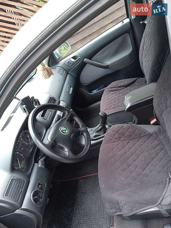Лифтбек Skoda Octavia 2005 в Дубровице фото 5 Лифтбек Skoda Octavia 2005 в Дубровице