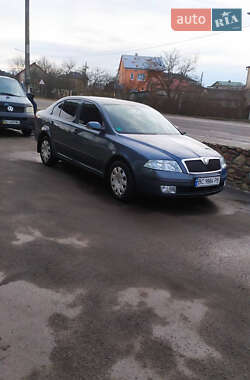 Лифтбек Skoda Octavia 2004 в Каменке-Бугской