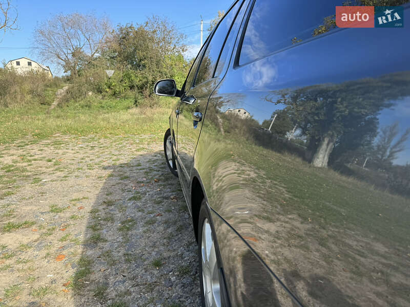 Универсал Skoda Octavia 2011 в Виннице