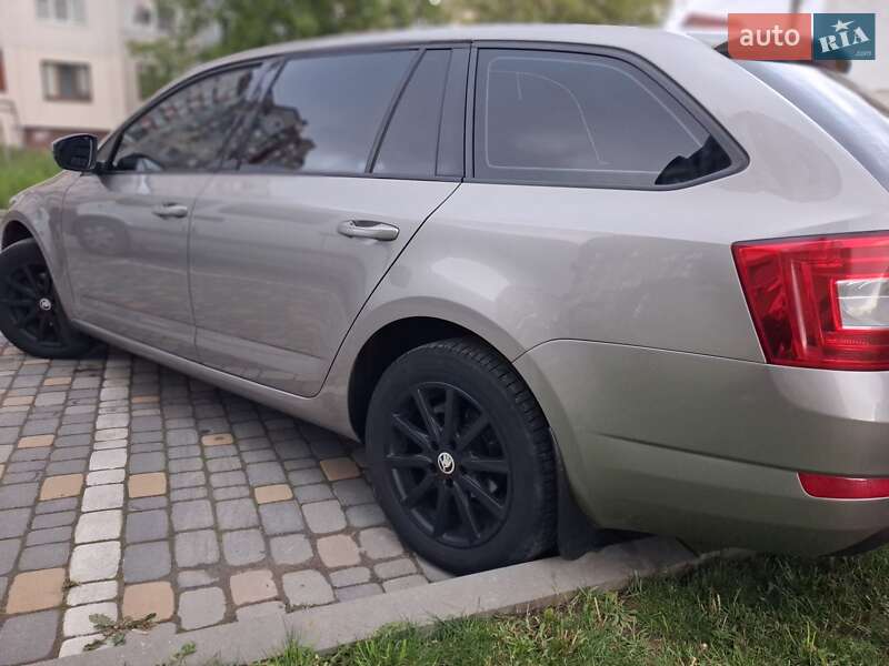 Універсал Skoda Octavia 2013 в Калуші