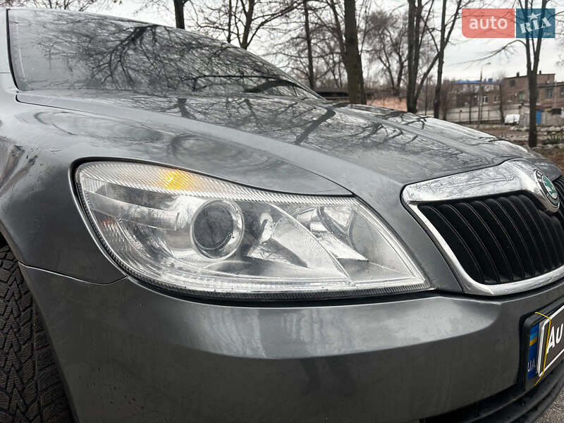 Лифтбек Skoda Octavia 2012 в Запорожье